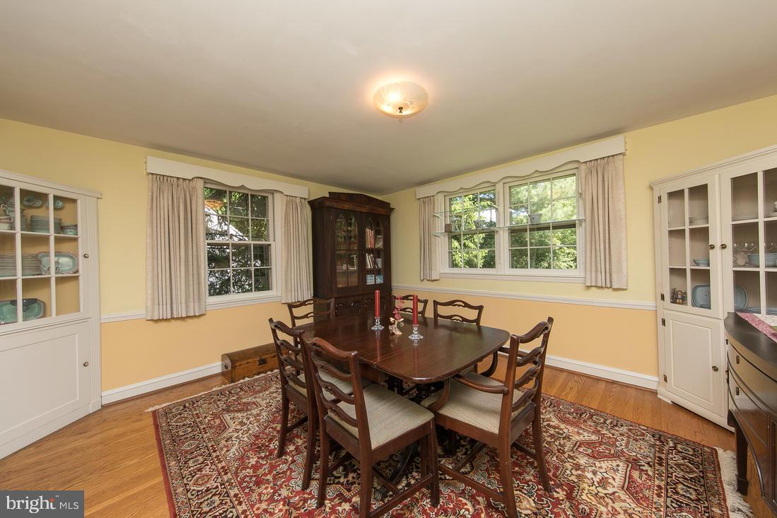 902 Longfield Road Glenside, PA 19038 - Photo 5 of 26 Gallery Image 5