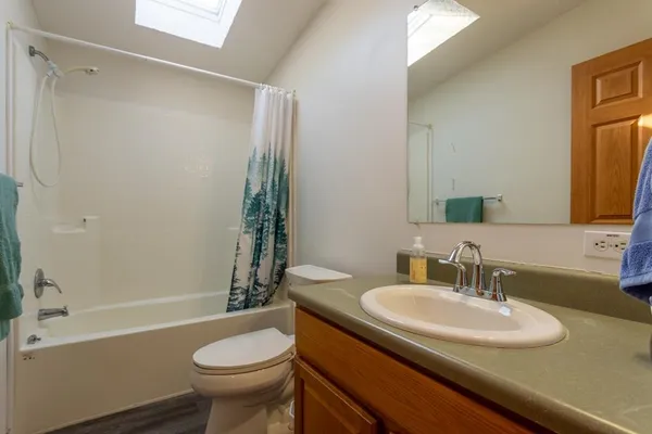 $164,900 | 108 Smoke Signal Lane, East Dubuque, IL 61025