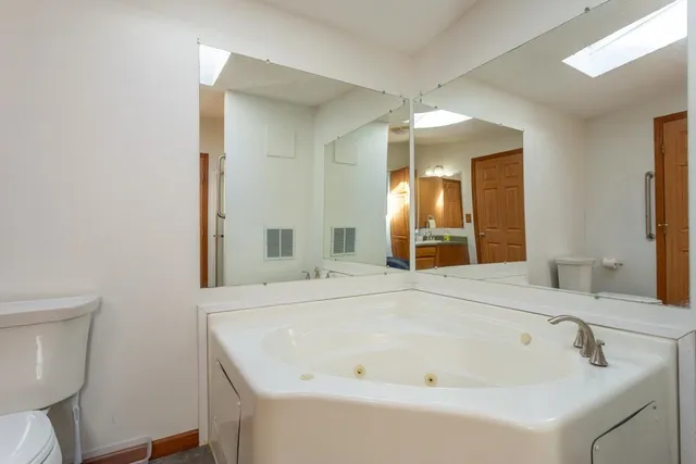 $169,000 | 108 Smoke Signal Lane, East Dubuque, IL 61025