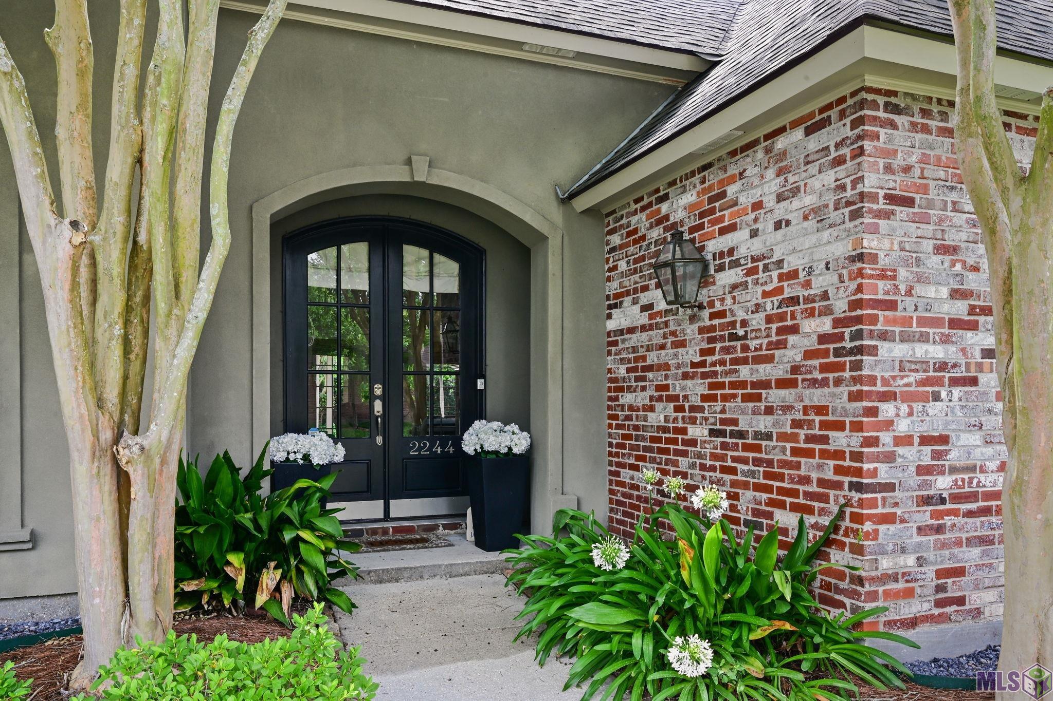2244 Springlake Drive Baton Rouge, LA 70810 - Photo 2 of 25 Gallery Image 2