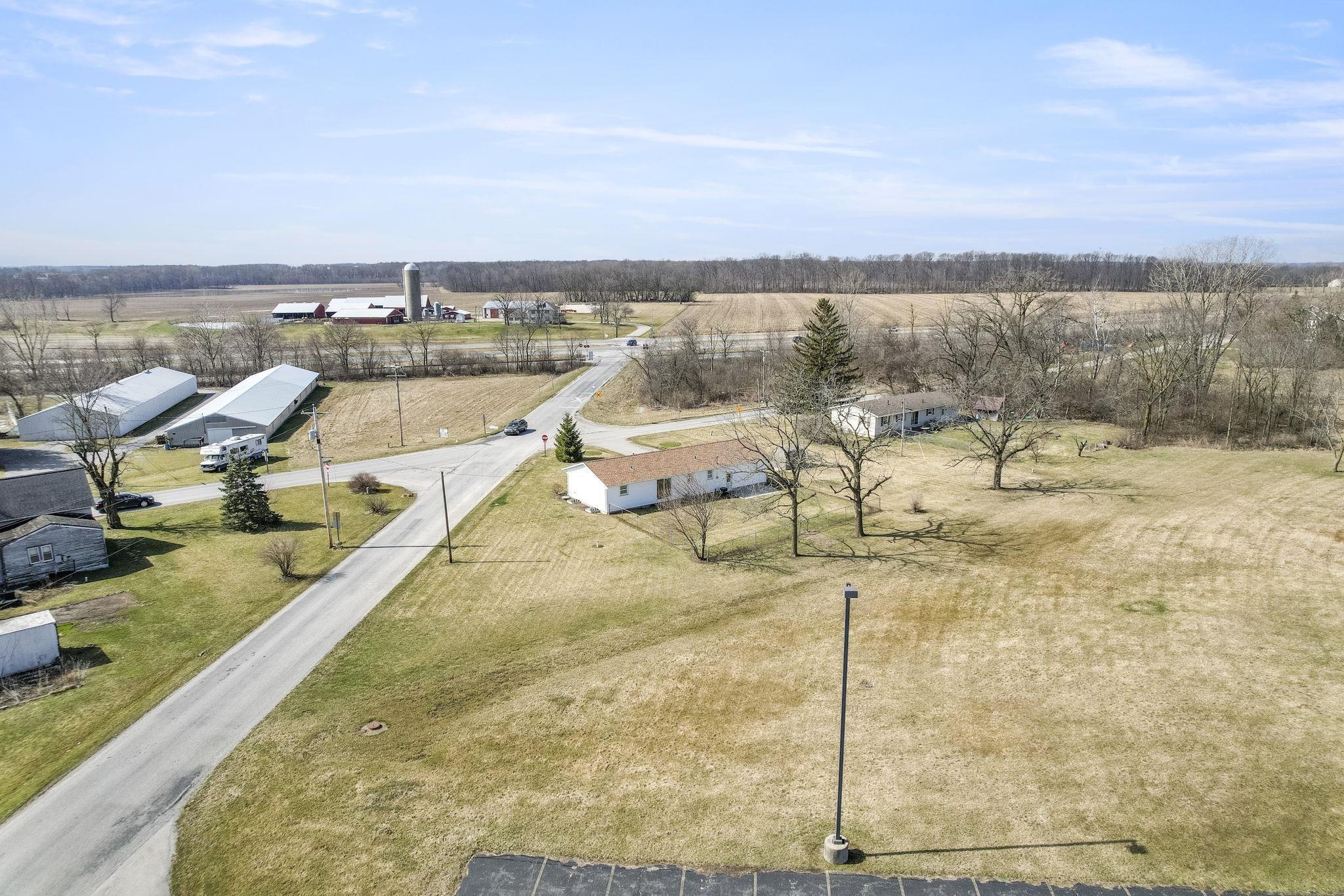 8511 North Piqua Road Decatur, IN 46733 - Photo 33 of 36