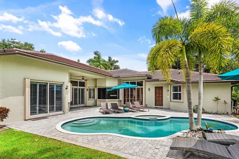 $1,050,000 | 6867 Northwest 107th Terrace, Parkland, FL 33076