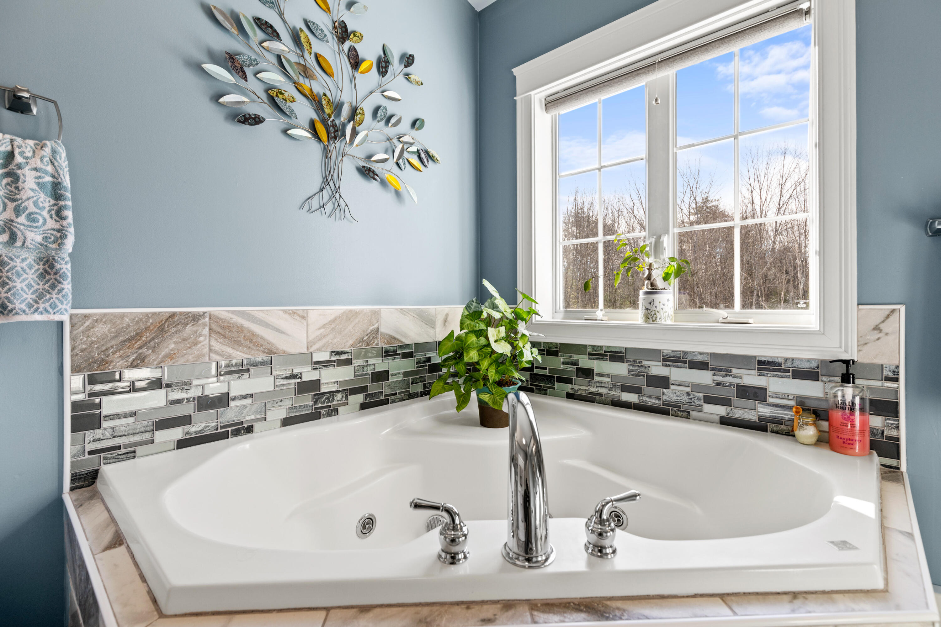 10 Stonebrook Road Windham, ME 04062 - Photo 31 of 59 10 Stonebrook Interior_042