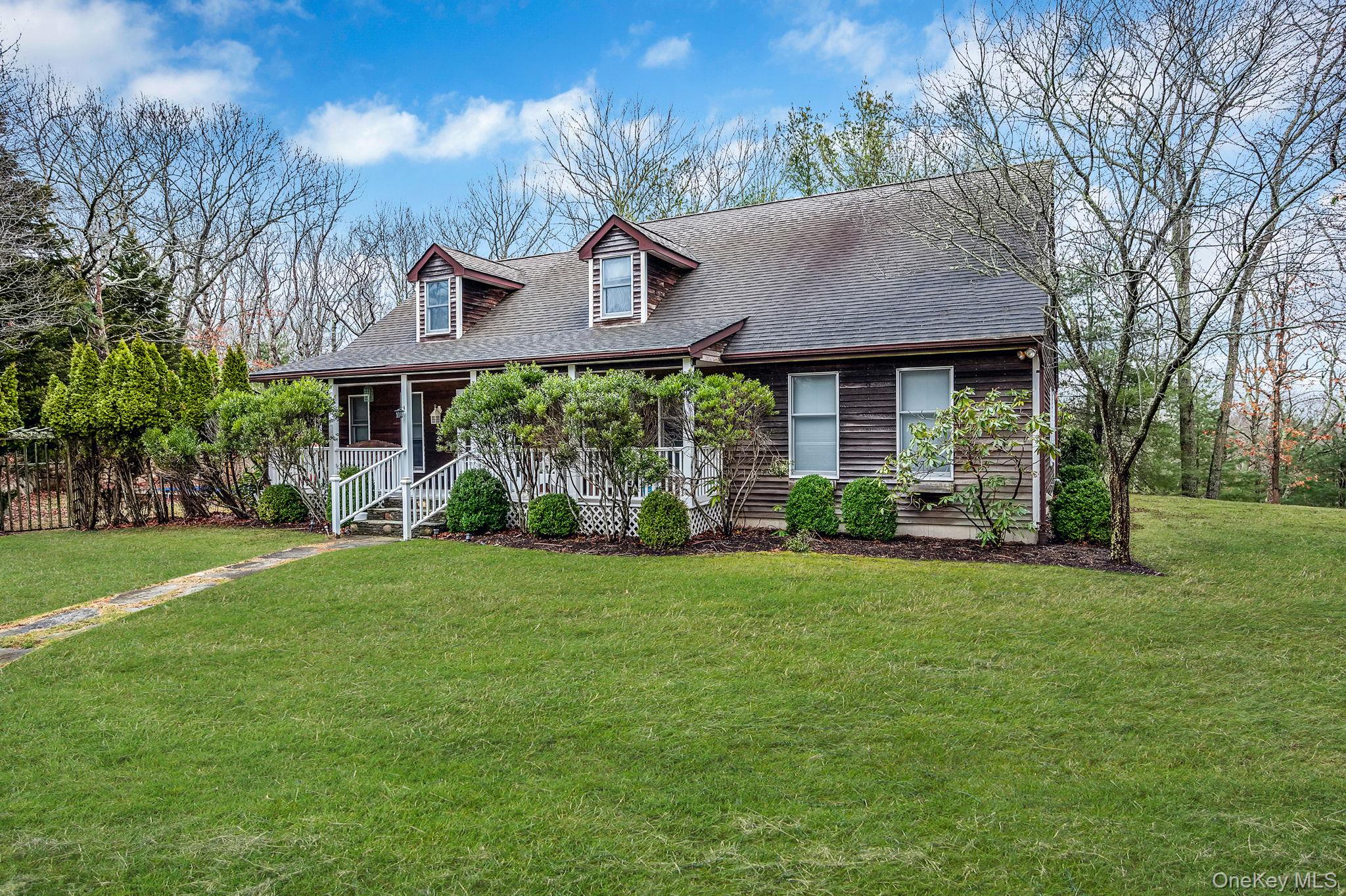 128 Springy Banks Road East Hampton, NY 11937 - Photo 3 of 39 Gallery Image 3