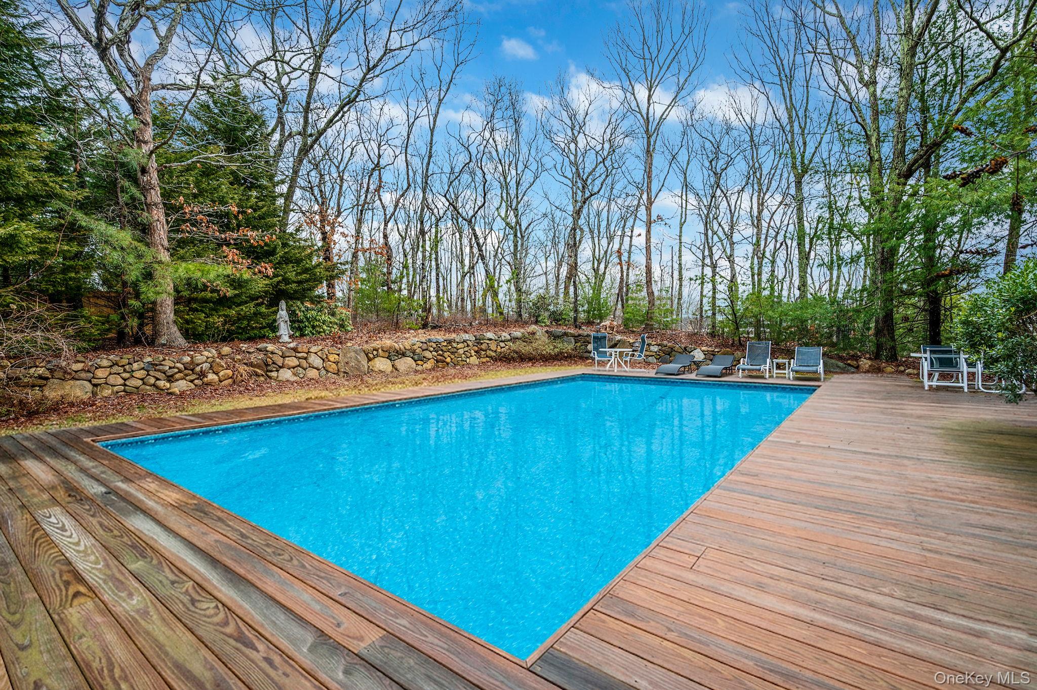 128 Springy Banks Road East Hampton, NY 11937 - Photo 5 of 39 Gallery Image 5