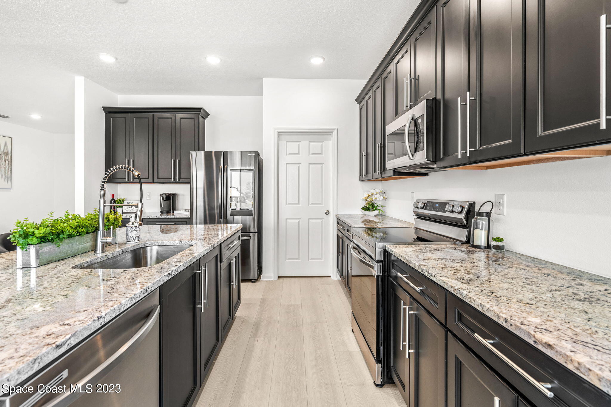 3537 Rixford Way Palm Bay, FL 32909 - Photo 11 of 40 16-web-or-mls-DSC00789-HDR