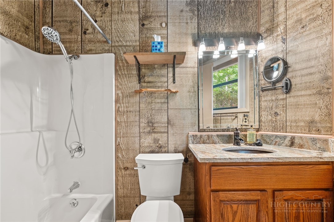 130 Raven Road Beech Mountain, NC 28604 - Photo 20 of 34