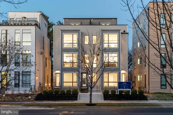 $749,999 | 5305 Connecticut Avenue Northwest, Unit 2, Washington, DC 20015