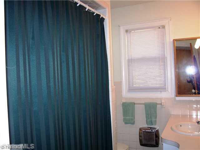 1106 Robinhood Road High Point, NC 27262 - Photo 9 of 12 Bath.