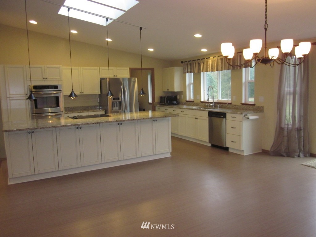 6450 Woodlyn Road Bellingham, WA 98226 - Photo 11 of 25 Gallery Image 11