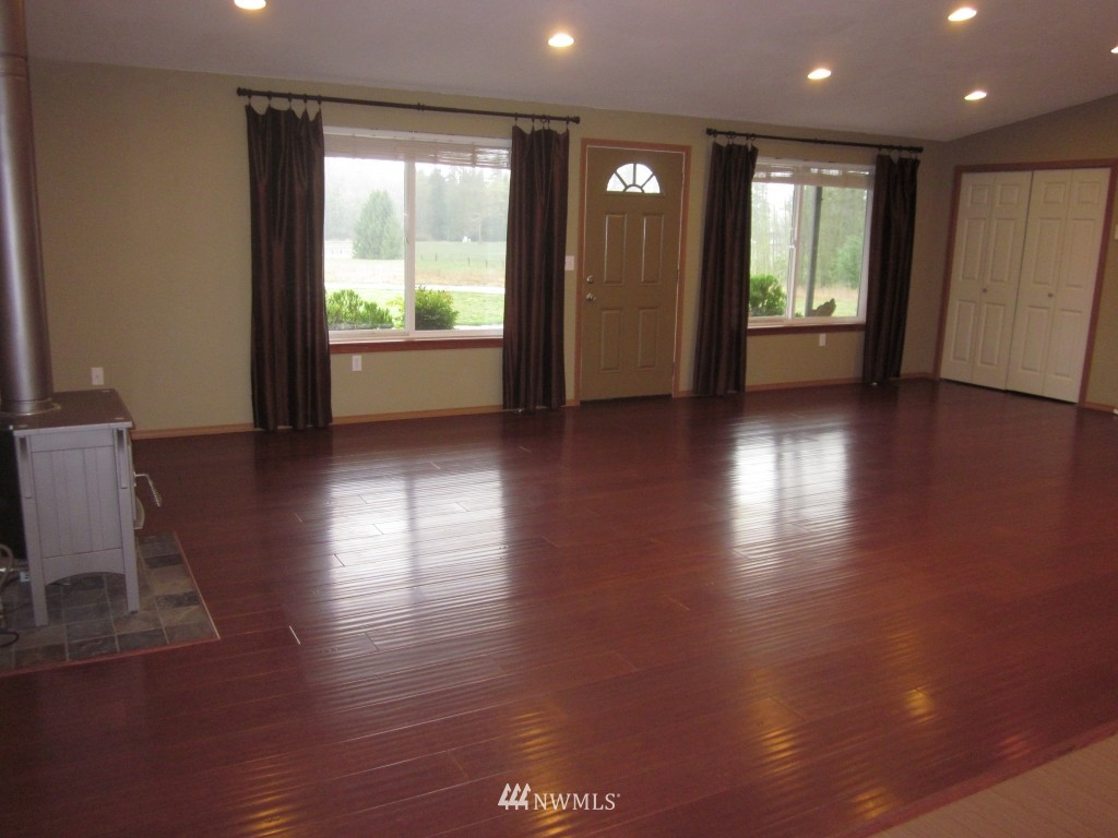 6450 Woodlyn Road Bellingham, WA 98226 - Photo 13 of 25 Gallery Image 13
