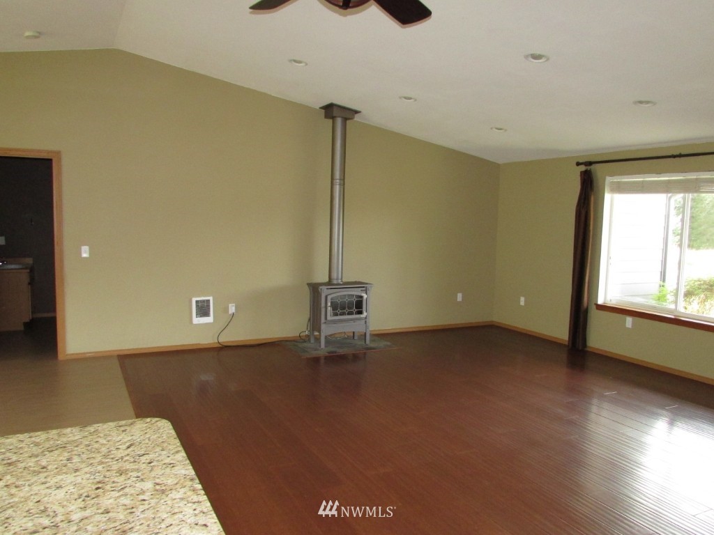 6450 Woodlyn Road Bellingham, WA 98226 - Photo 14 of 25 Gallery Image 14