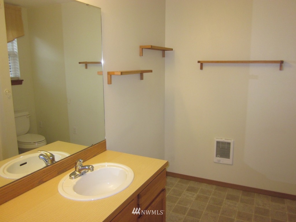6450 Woodlyn Road Bellingham, WA 98226 - Photo 19 of 25 Gallery Image 19