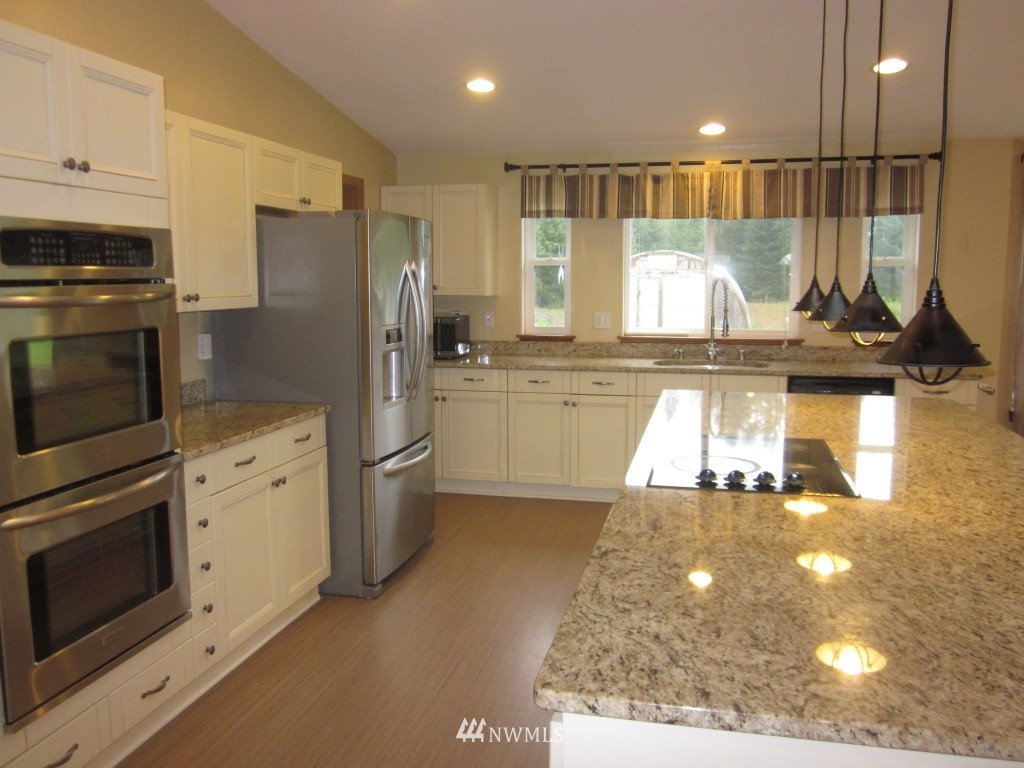 6450 Woodlyn Road Bellingham, WA 98226 - Photo 9 of 25 Gallery Image 9
