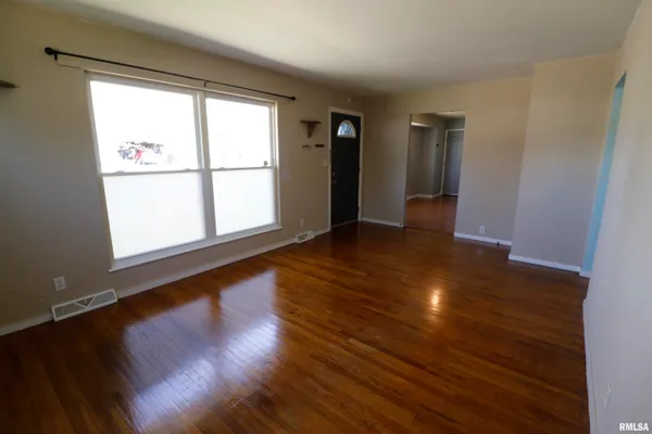 $115,000 | 5819 North Sedley Street, Peoria, IL 61615