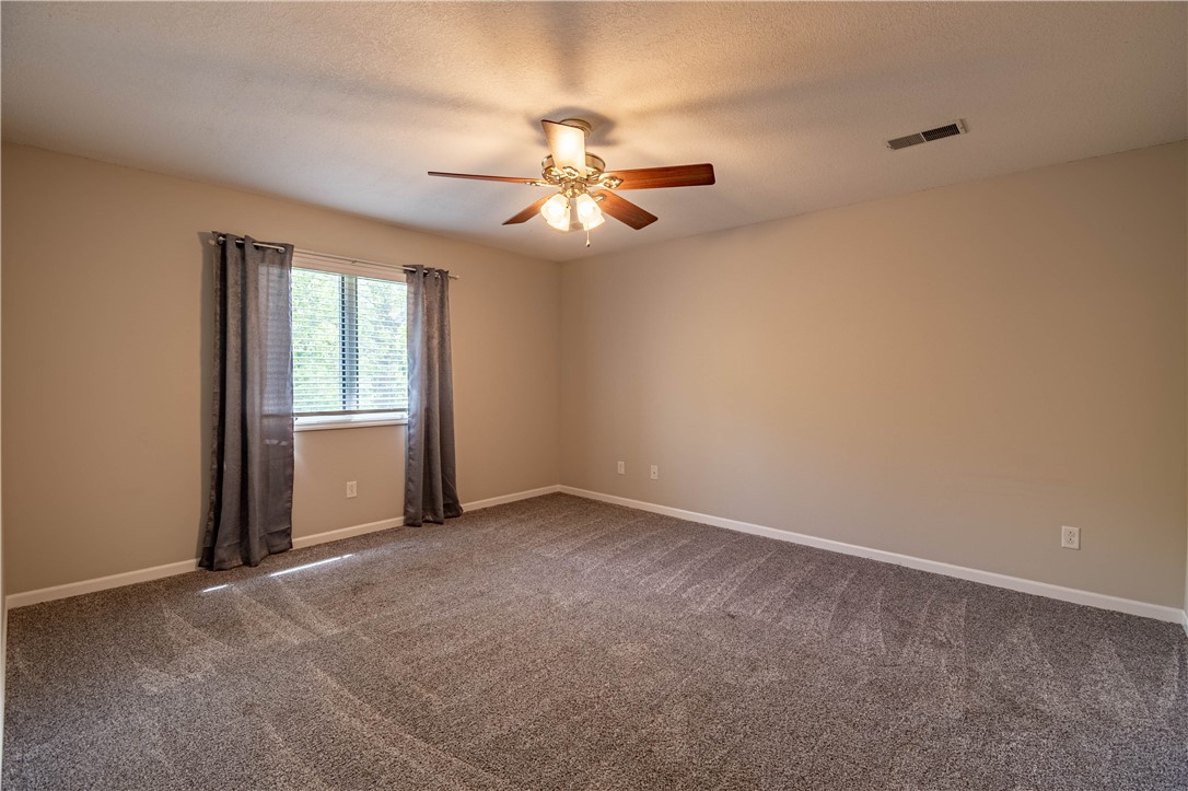 1130 West Pineview Court Decatur, IL 62526 - Photo 17 of 29