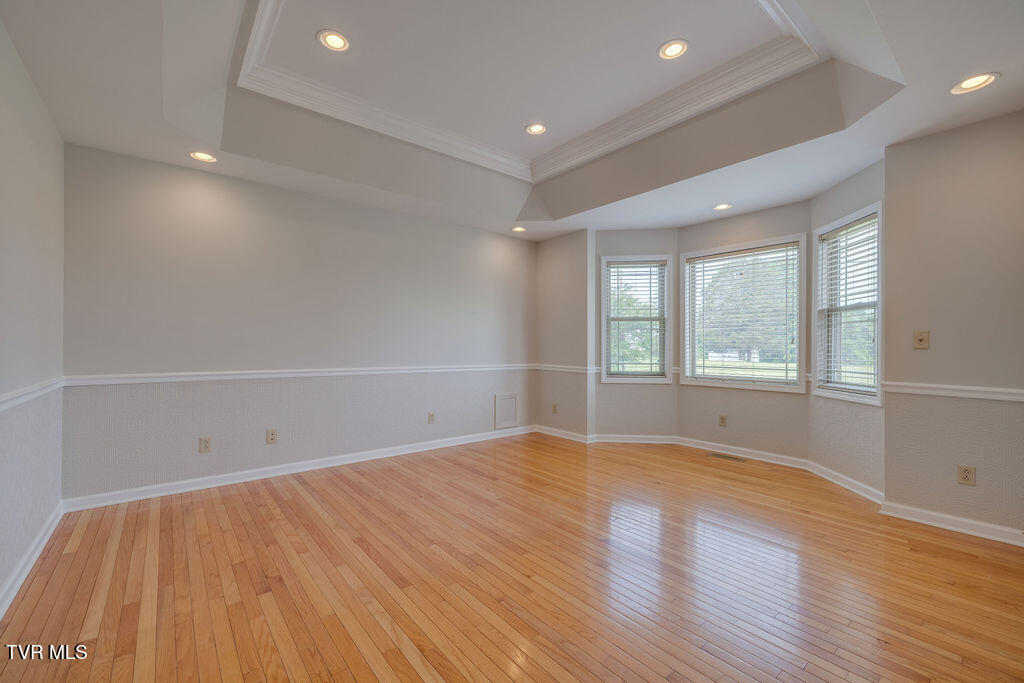 229 Ridgecrest Road Jonesborough, TN 37659 - Photo 16 of 61 016