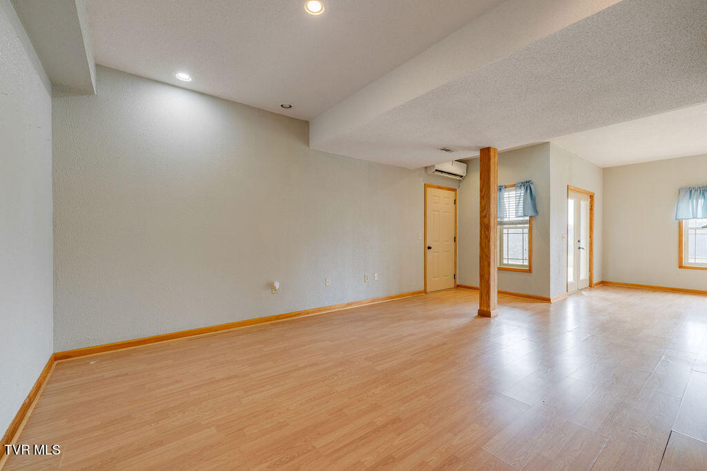 229 Ridgecrest Road Jonesborough, TN 37659 - Photo 34 of 61 034