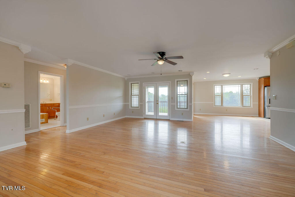 229 Ridgecrest Road Jonesborough, TN 37659 - Photo 5 of 61 005