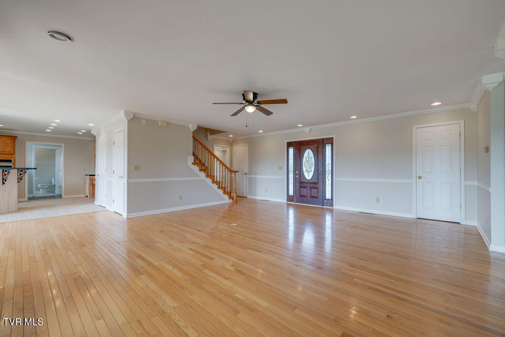 229 Ridgecrest Road Jonesborough, TN 37659 - Photo 7 of 61 007