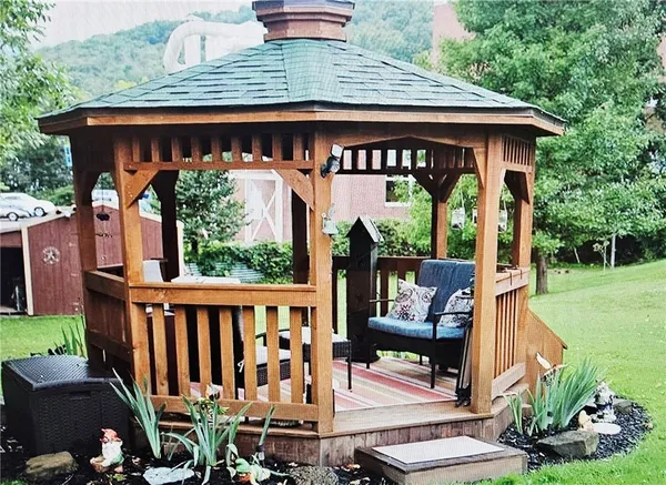 $130,000 | 51 Interstate Parkway, Bradford, PA 16701
