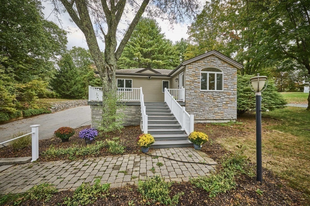 274 Cochituate Road Wayland, MA 01778 - Photo 2 of 25 Gallery Image 2
