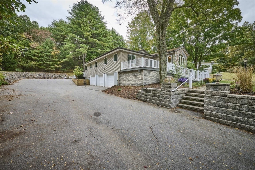 274 Cochituate Road Wayland, MA 01778 - Photo 5 of 25 Gallery Image 5