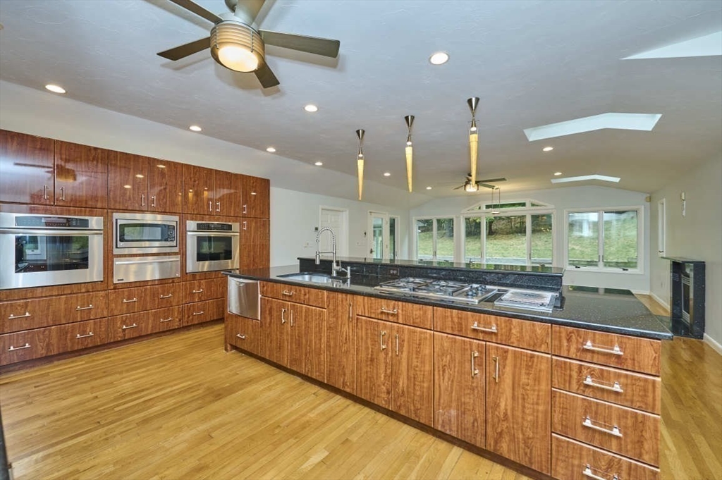 274 Cochituate Road Wayland, MA 01778 - Photo 9 of 25 Gallery Image 9