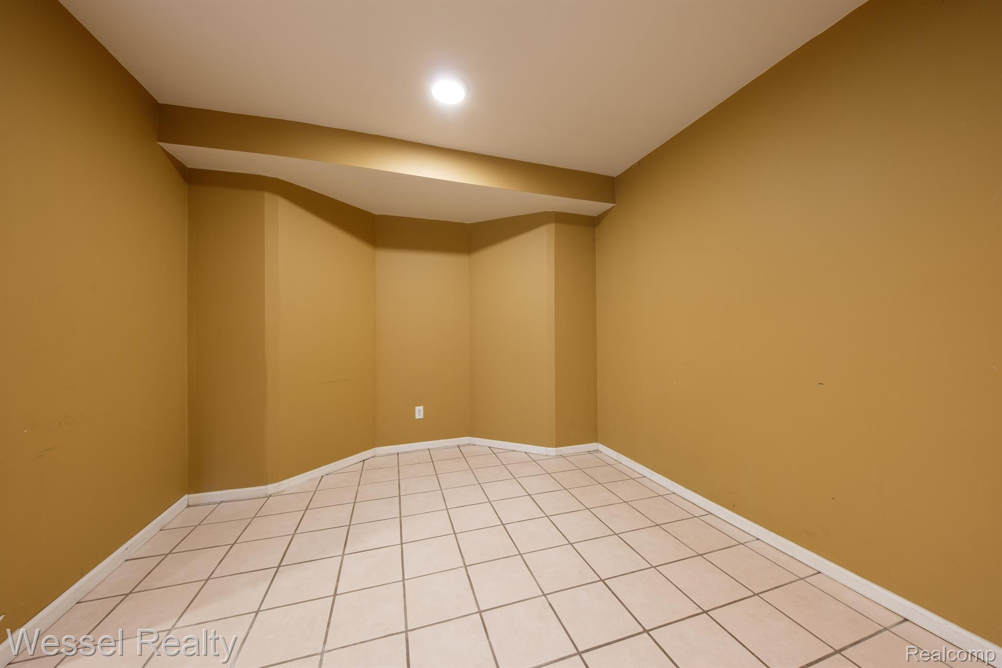1875 Townsend Road Leonard, MI 48367 - Photo 32 of 38 Gallery Image 32