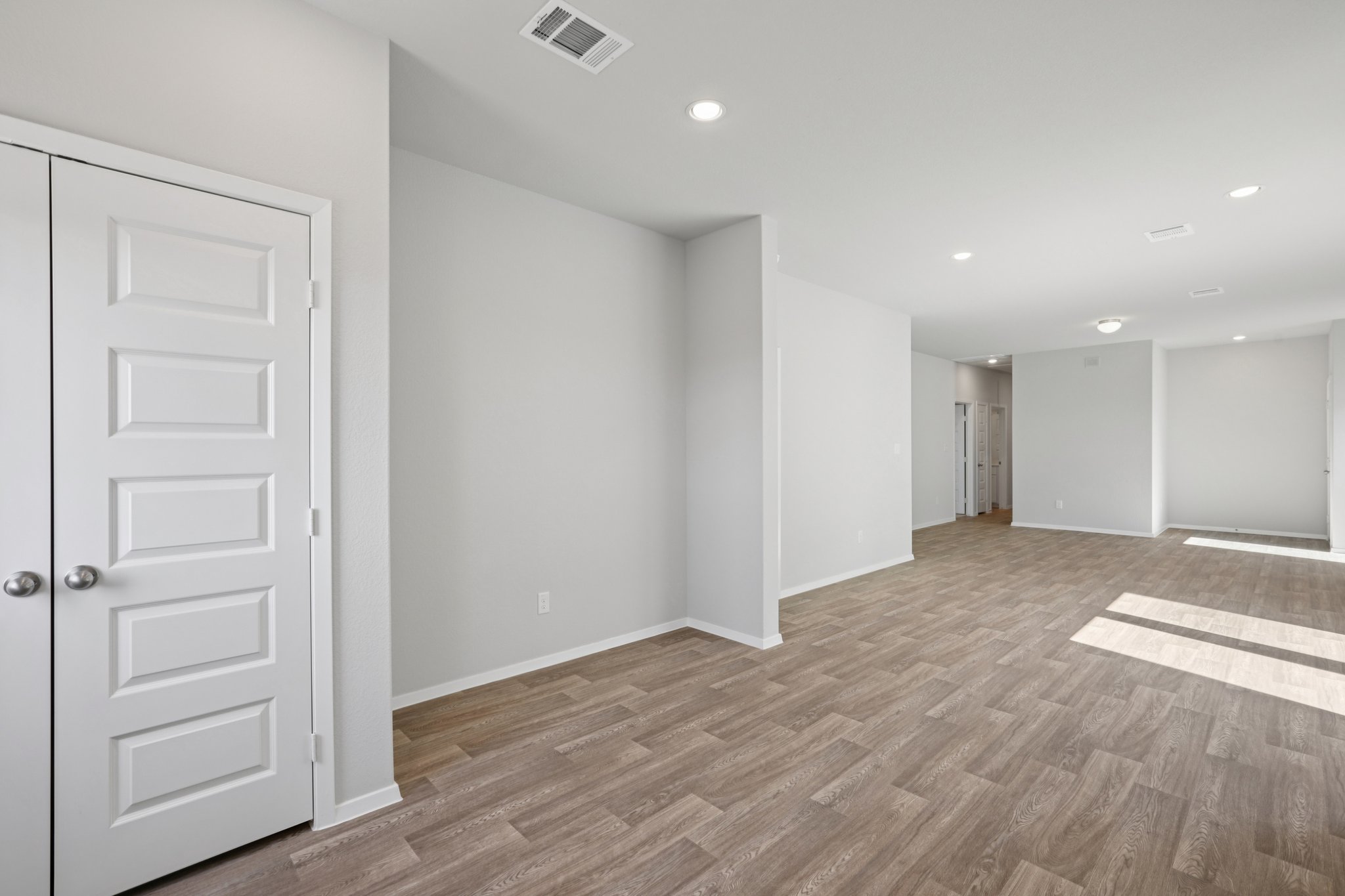 134 Summer Drive Elgin, TX 78621 - Photo 10 of 40 Open Living Room