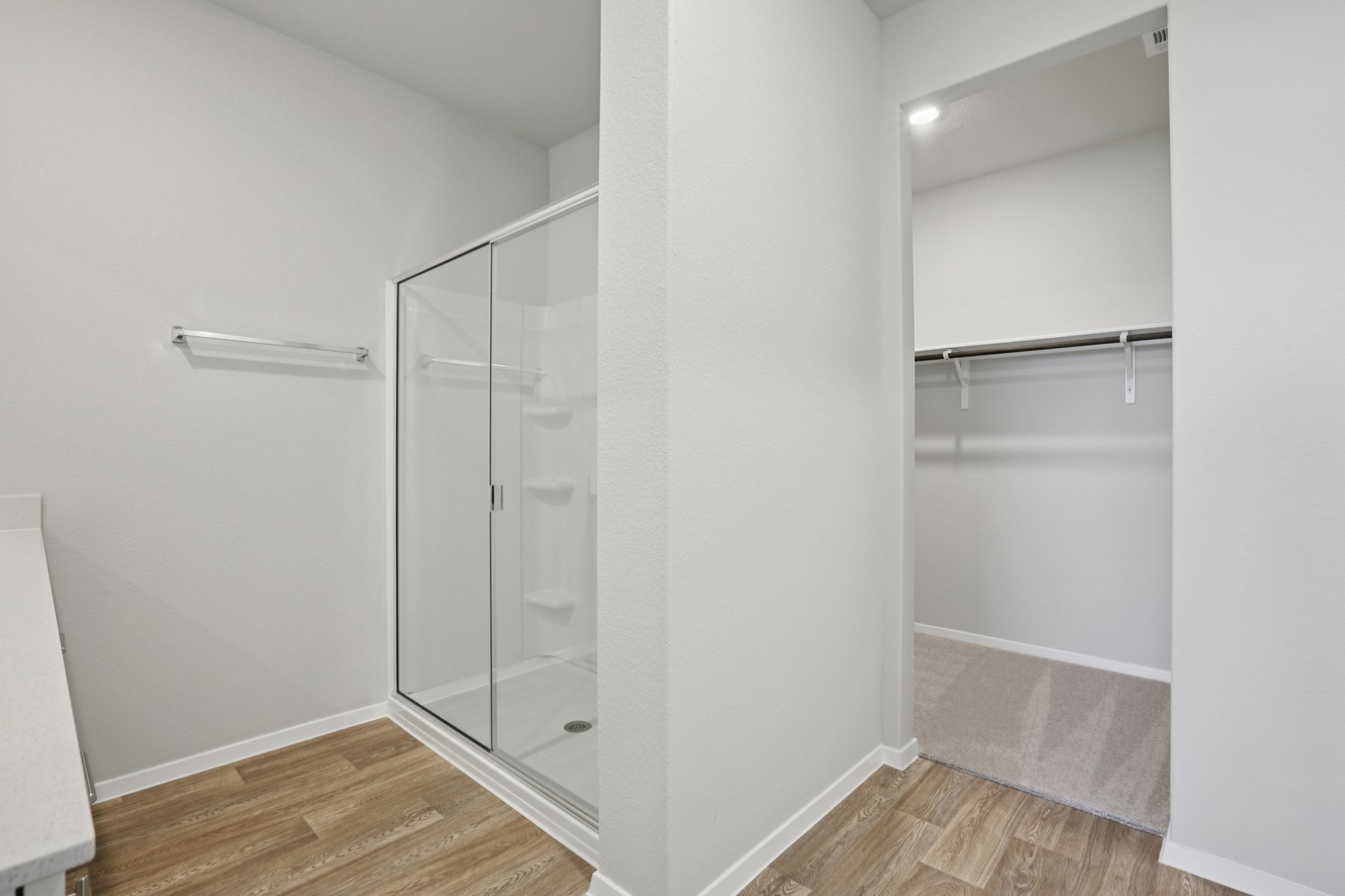 134 Summer Drive Elgin, TX 78621 - Photo 21 of 40 Walk-in shower in Primary Bath