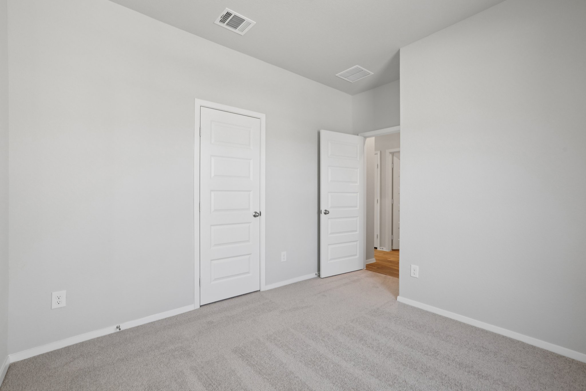 134 Summer Drive Elgin, TX 78621 - Photo 28 of 40 Secondary Bedroom