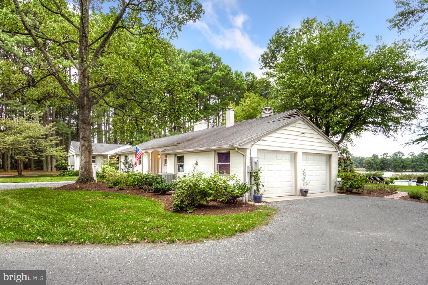 9698 Leeds Landing Road Easton, MD 21601 - Photo 7 of 49 2 car garage, ample parking