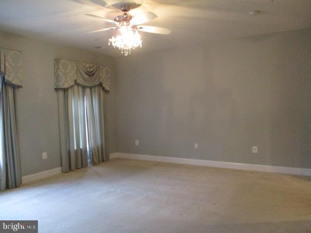3547 Goddard Way Alexandria, VA 22304 - Photo 22 of 38 a view of an empty room with chandelier fan