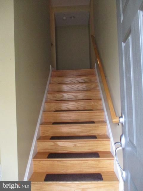 3547 Goddard Way Alexandria, VA 22304 - Photo 30 of 38 a view of entryway