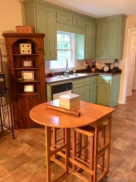1300 Landrum Road Columbus, NC 28722 - Photo 15 of 30