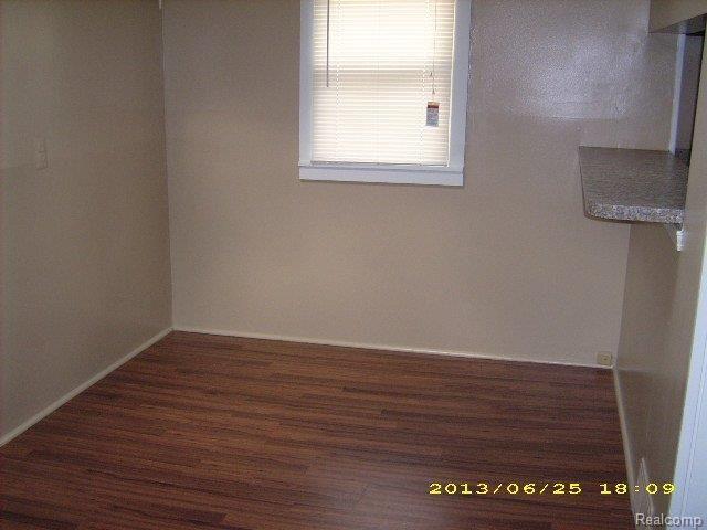 70 Ruth Avenue Pontiac, MI 48341 - Photo 18 of 32 DSCI6847 (2).jpg