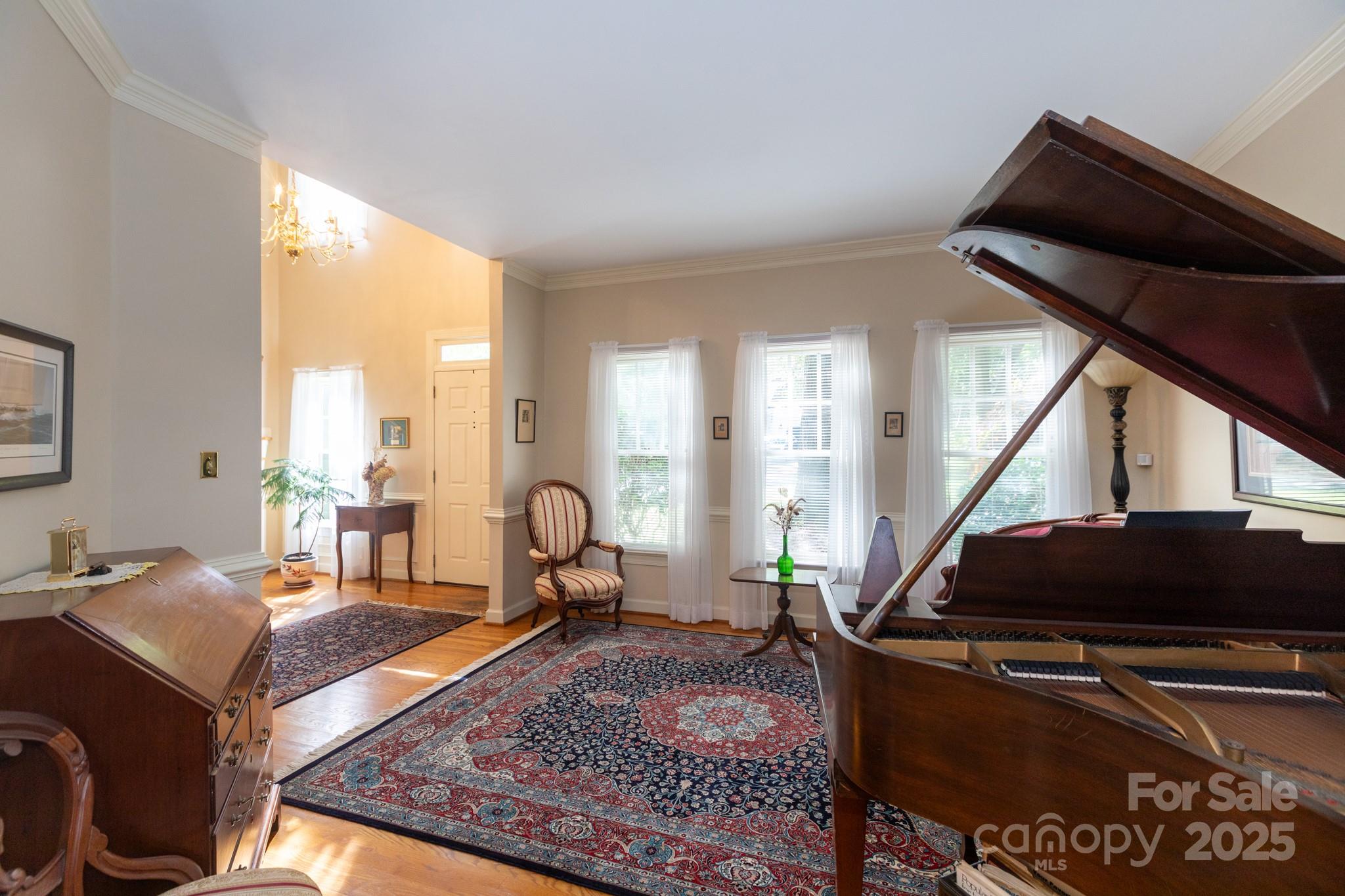 9112 Laurel Ridge Trail Charlotte, NC 28269 - Photo 5 of 38 a living room with furniture