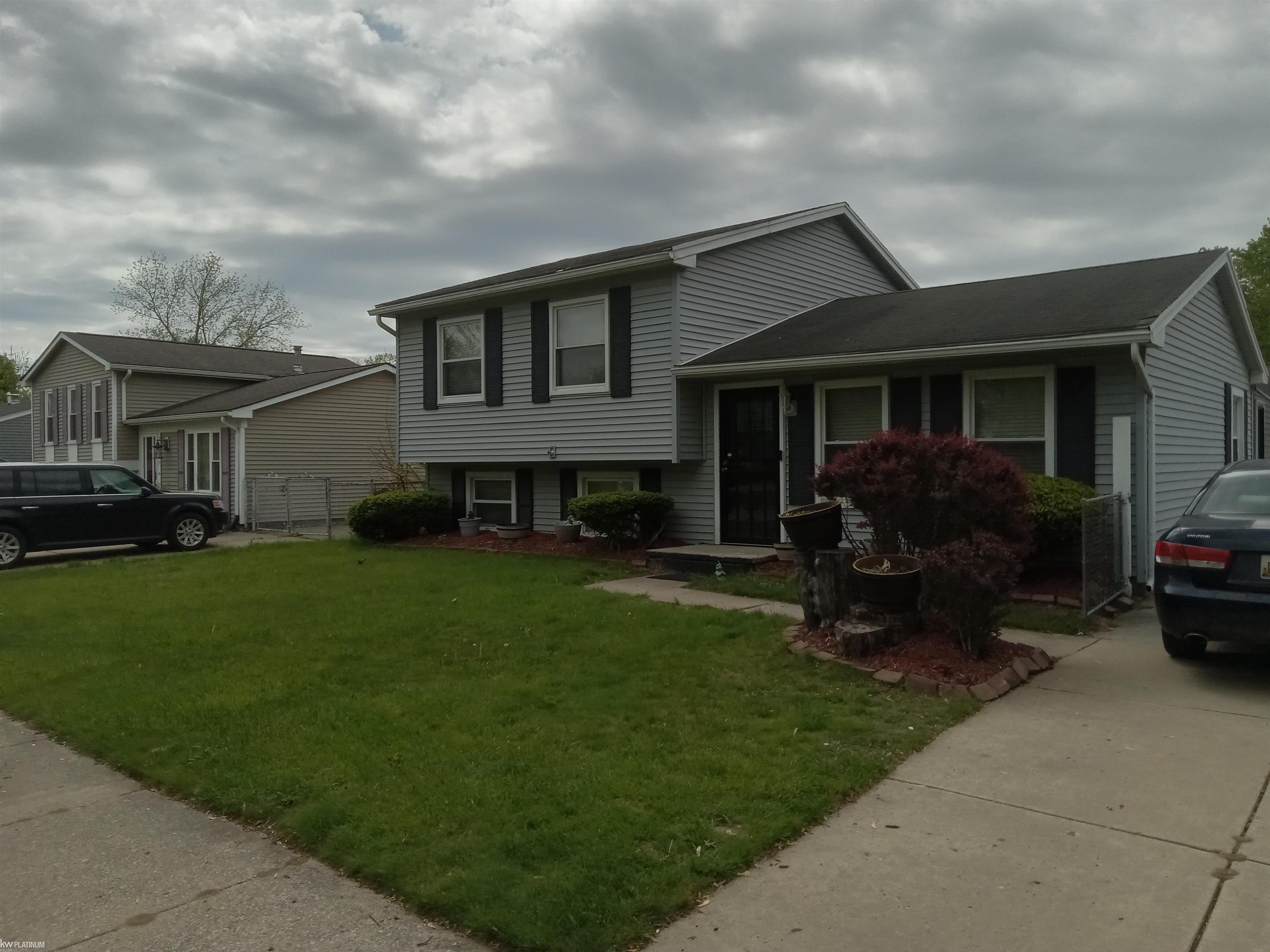 28751 Leroy Street Romulus, MI 48174 - Photo 3 of 23
