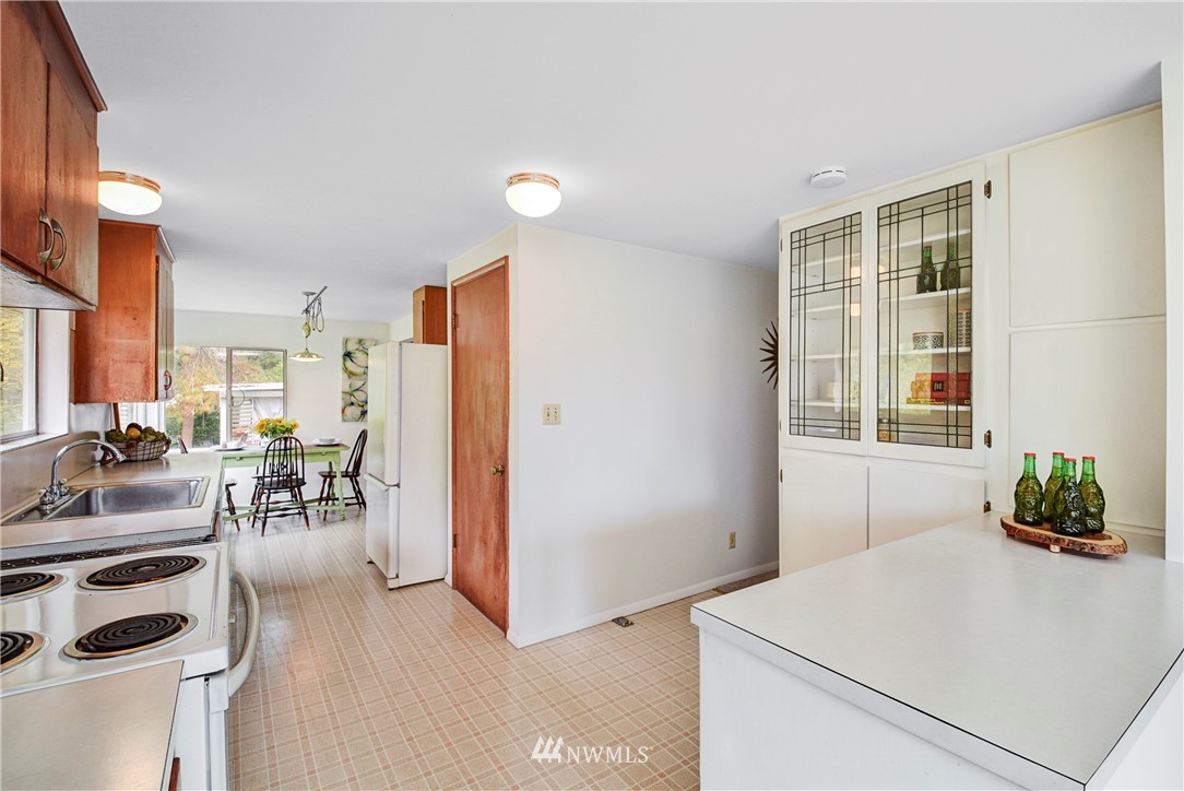 1015 Maple Street Edmonds, WA 98020 - Photo 14 of 38 Gallery Image 14