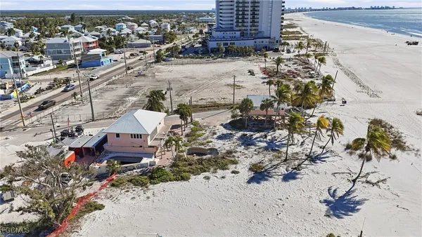 $2,500,000 | 67 Miramar Street, Fort Myers Beach, FL 33931