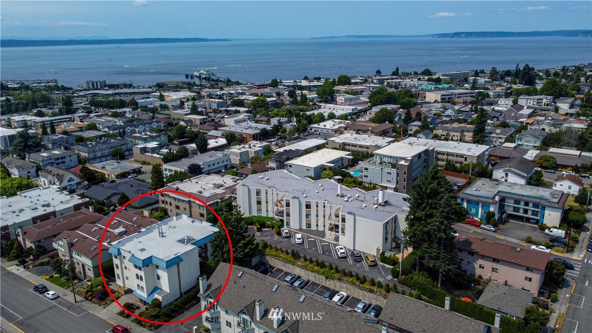 535 Walnut Street, Unit 201 Edmonds, WA 98020 - Photo 2 of 30 Gallery Image 2