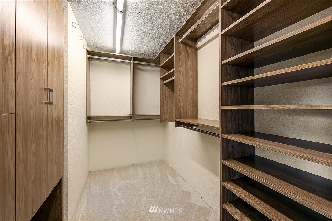 535 Walnut Street, Unit 201 Edmonds, WA 98020 - Photo 17 of 30 Gallery Image 17