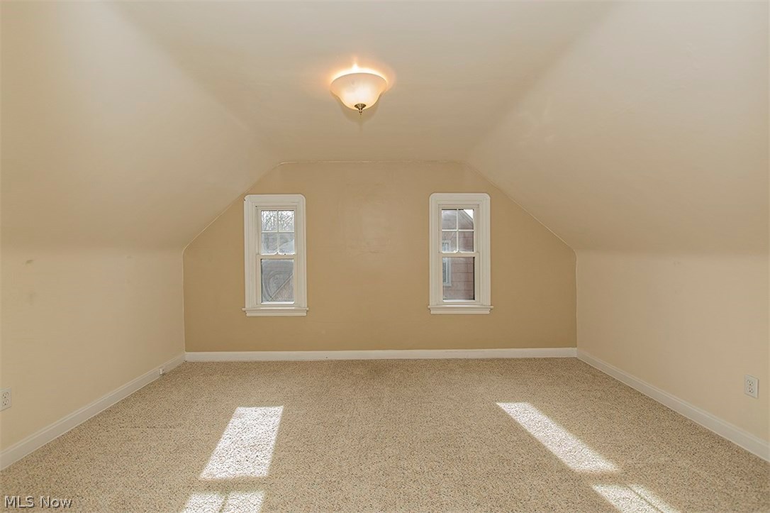 2336 Canterbury Road Cleveland, OH 44118 - Photo 19 of 25