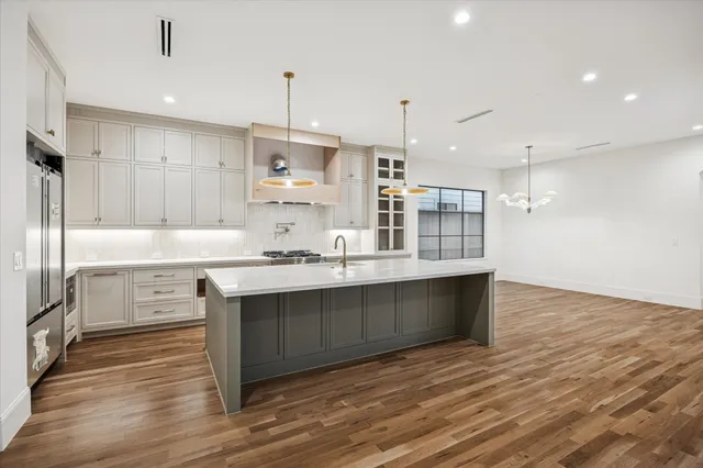 $1,795,000 | 1021 Ashland Street, Houston, TX 77008