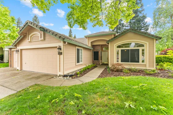 $715,000 | 11858 Point Rock Way, Gold River, CA 95670