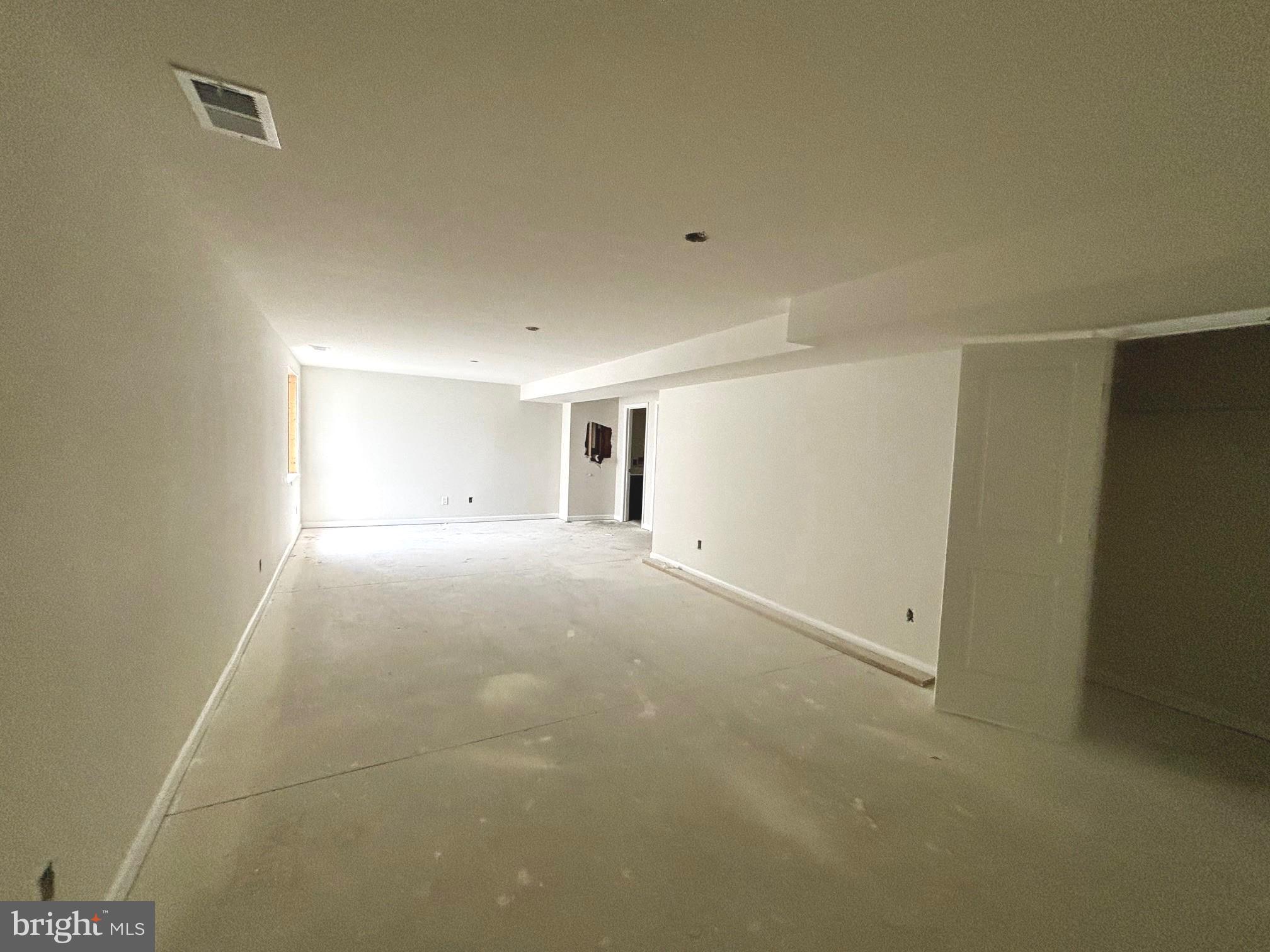 732 R Wilson Loop Georgetown, DE 19947 - Photo 9 of 41 a view of empty room