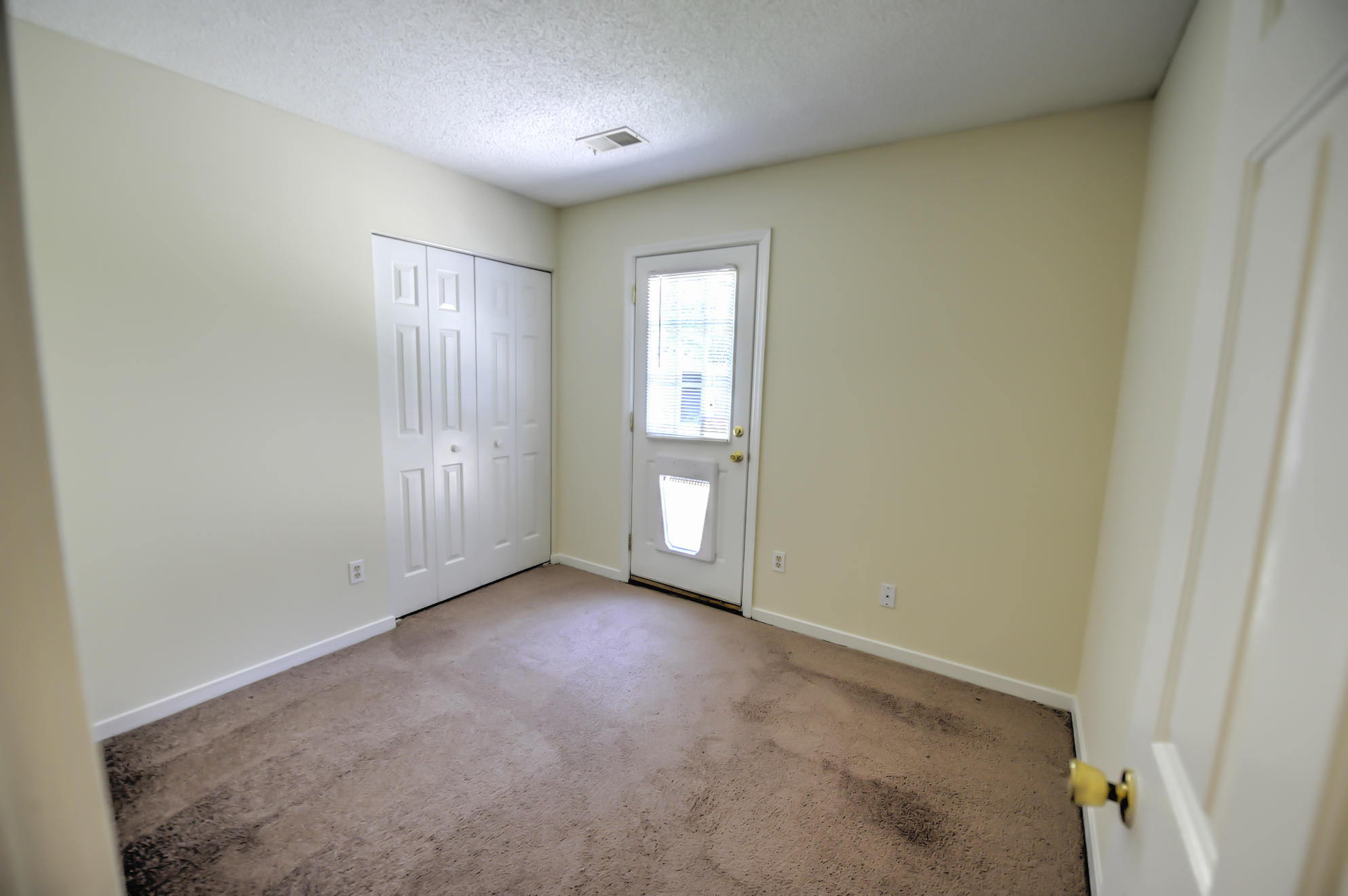 128 Cambridge Road Summerville, SC 29486 - Photo 15 of 33 Bedroom 2