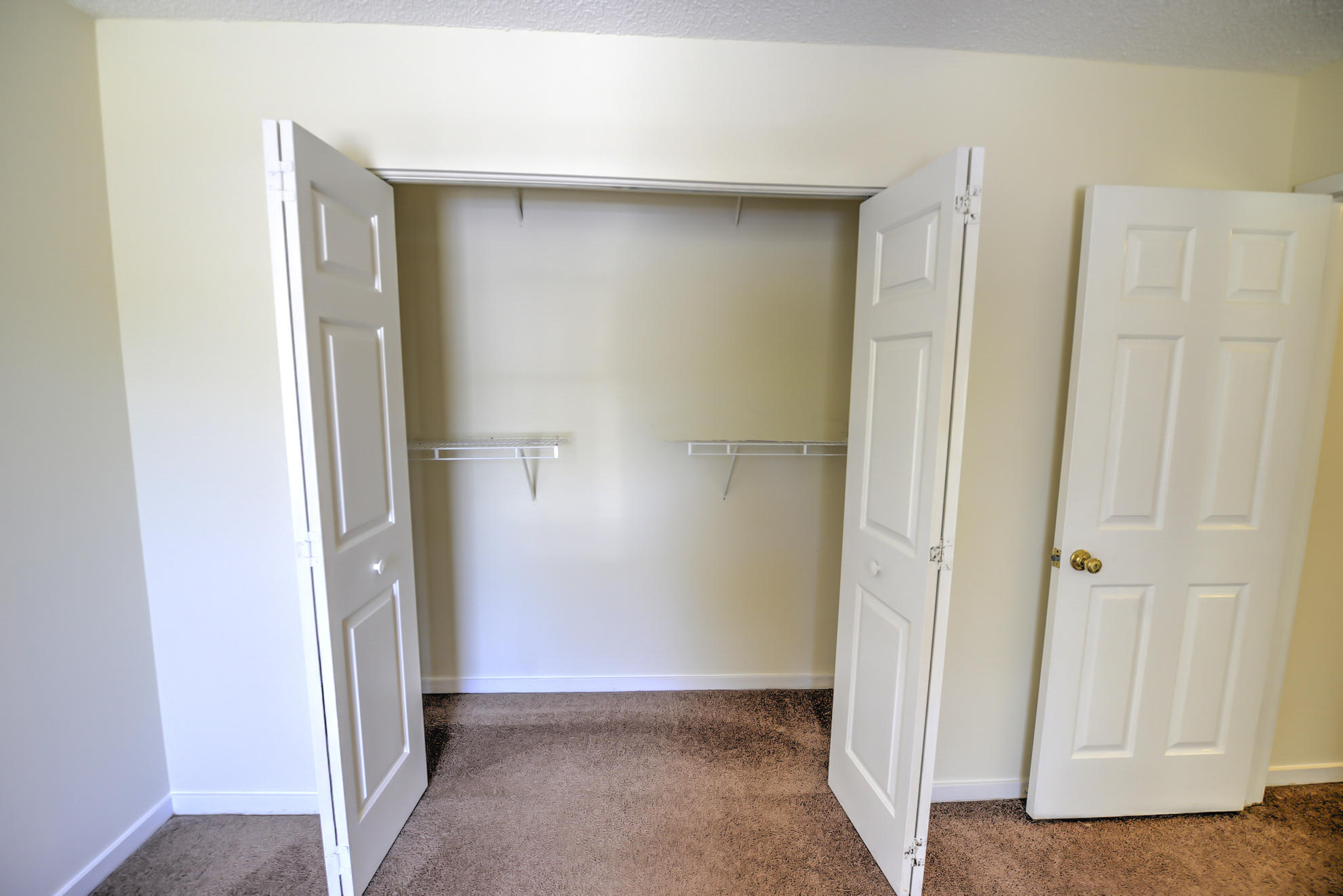 128 Cambridge Road Summerville, SC 29486 - Photo 20 of 33 Master Bedroom Closet