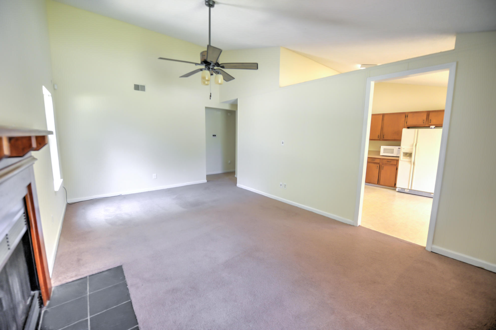 128 Cambridge Road Summerville, SC 29486 - Photo 8 of 33 Living room 2